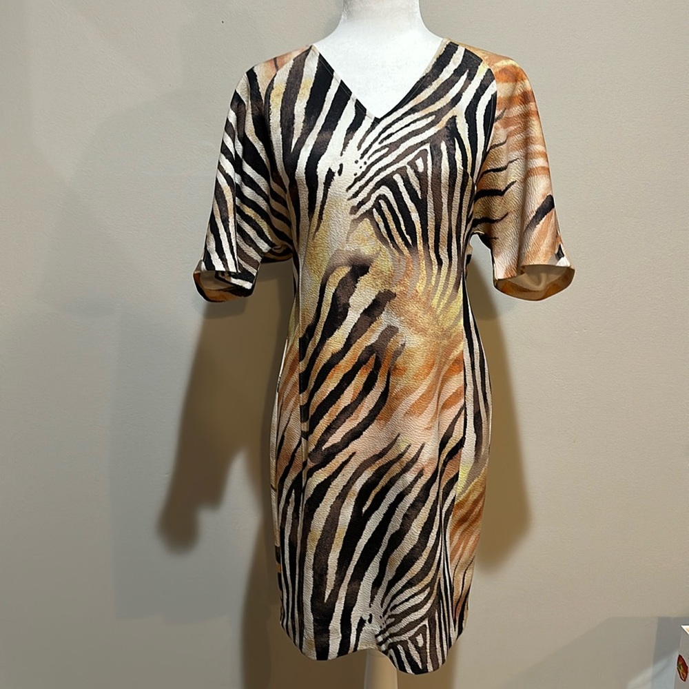 💕 Natori brand animal print dress